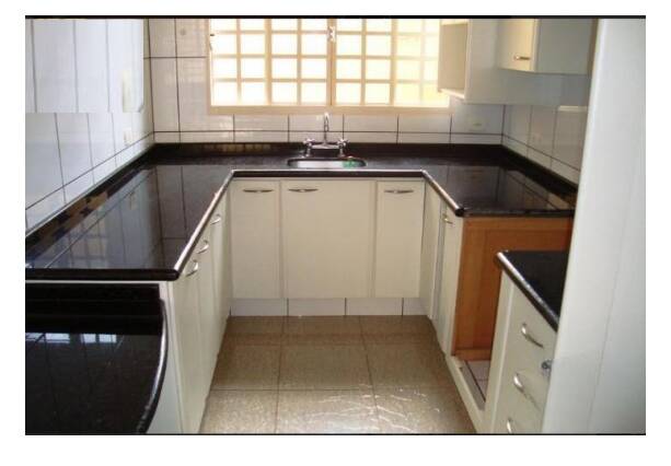 Casa à venda com 3 quartos, 170m² - Foto 2